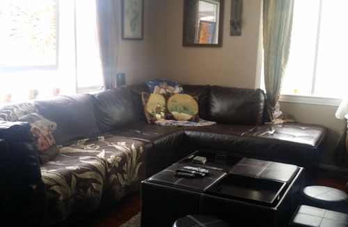 East Avenue Apartment | Fashionable 2 Bedroom Home in Historic Preservation District
