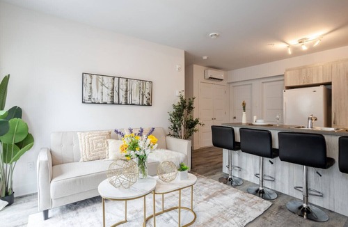 Griffintown Apartment | Fashionable 3BR in Griffintown