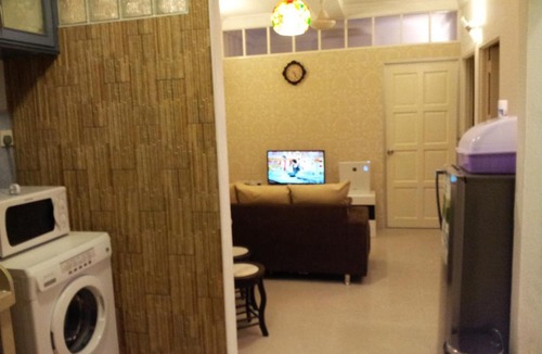 Kampung Rambutan Apartment | Fastbook Bendera Home 8 & 10pax