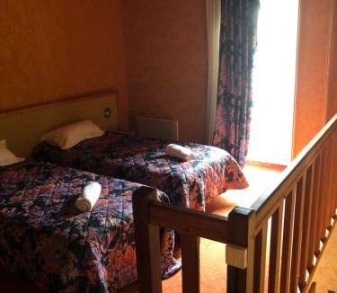 Pont-Audemer Hotel | Fasthôtel Pont-Audemer -LE DRAKKAR -un hôtel FH Confort