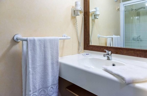 Thones Hotel | Fasthôtel Thônes