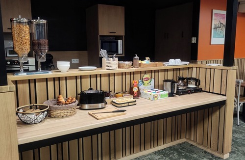 Laval Hotel | Fasthotel Laval