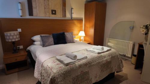 Watlington Bed & Breakfast | Fat Fox Inn