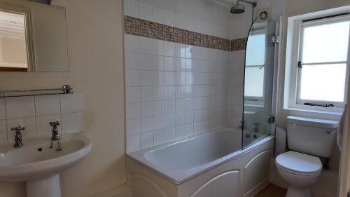 Watlington Bed & Breakfast | Fat Fox Inn