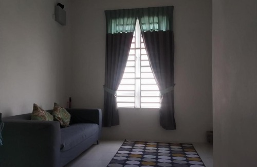 Hutan Kampung House | Fathullah's Homestay