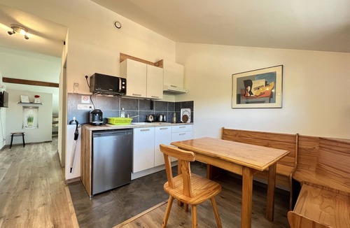 Bonnefoy-Roseraie-Gramont Apartment | Faubourg - Air-conditioned Studio near the city center!