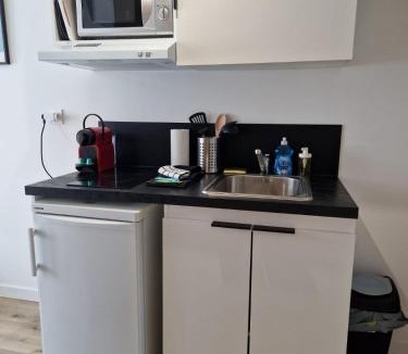 Orleans Apartment | Faubourg des voyageurs 5 - Studio climatisé 2 personnes - proche axe autoroute