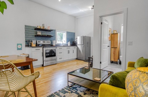 Erbs Cove Condo | Fauna studio on the lake