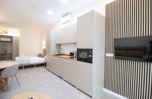 Patraix Apartment | Favara 1 by Concept Flats