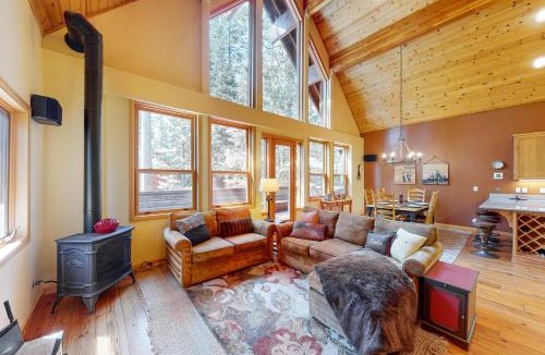 Donner Lake Woods House | Fawn Haven