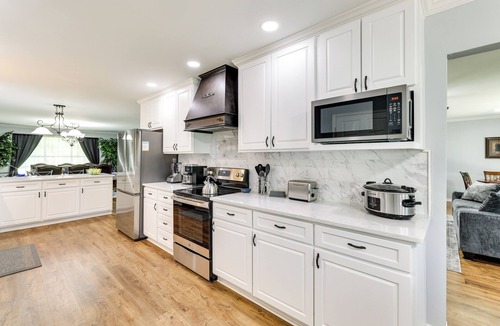 Fayetteville House | Fayetteville Estate on 9 Acres | Creek & Trails