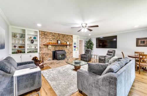 Fayetteville House | Fayetteville Estate on 9 Acres | Creek & Trails
