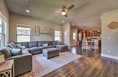 Fayetteville House | Fayetteville House: Pool Access & Gas Grill!