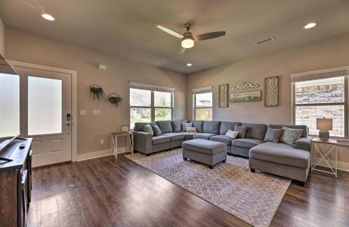 Fayetteville House | Fayetteville House: Pool Access & Gas Grill!