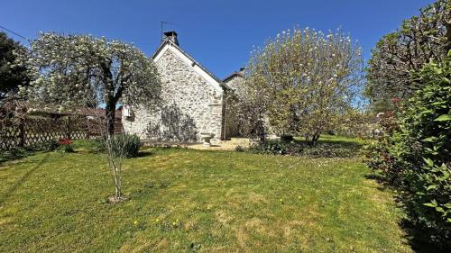 Bussiere-Galant House | Fayollas