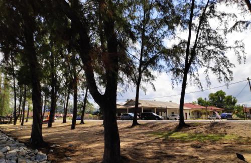 Kampung Sura Masjid House | FBS Guesthouse Dungun