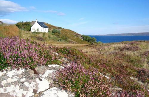 The Hebrides House | Fearnmore Church