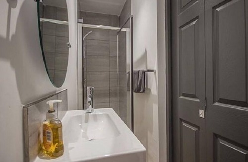 Tatenhill Bed & Breakfast | Feather Bed Cottage B&B