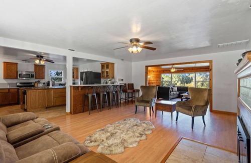 Nicolaus House | Feather River Retreat | Nicolaus