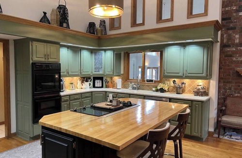 Springfield House | Feathered Nest at Fellows Lake w/Indoor POOL!