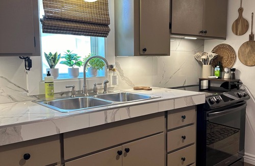 Roswell House | Feathergrass Home