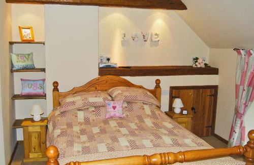 Newton-on-Rawcliffe House | Featherstone Cottage