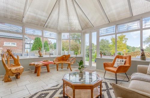 Darlington House | Featherstone House