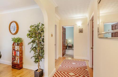 Darlington House | Featherstone House