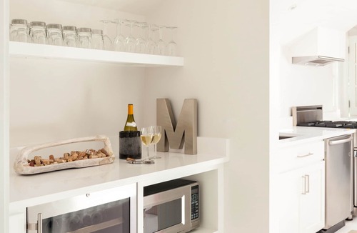 Orleans House | Featured in Boston Globe- fully renovated cape w/pool & modern barn pool house