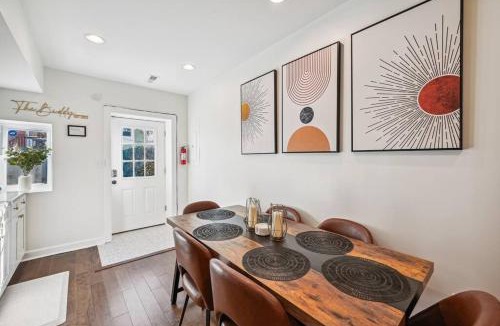 South Baltimore House | Federal Hill Luxury + City Charm