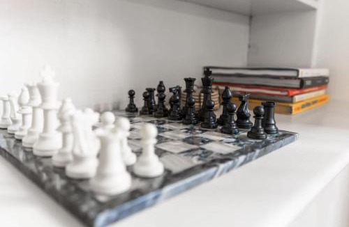 Epping Apartment | Federal on Exeter Circa 1805 Sleeps 8