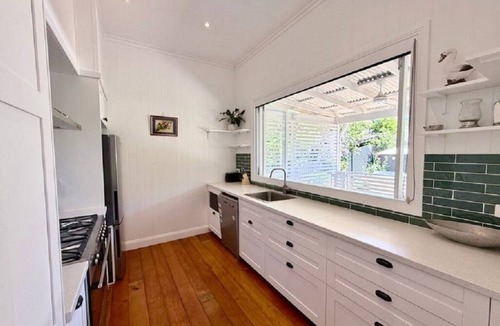 West Ipswich House | Federation era charmer, character & location