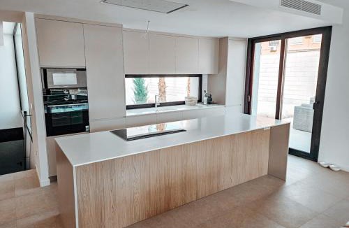 Mutxamel Villa | Fee4me Exclusive Villa with Pool and Parking