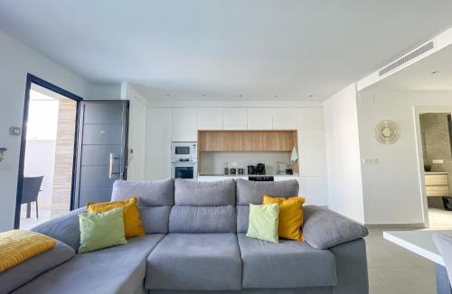 Rojales Ski Chalet | Fee4Me Villa with Pool on the Costa Blanca