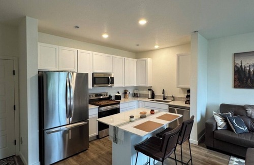 Johnstown House | Feel at Home - Walk to Downtown