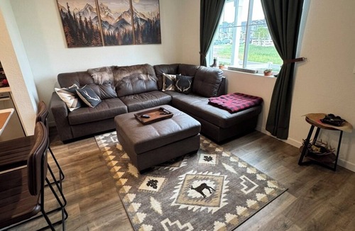 Johnstown House | Feel at Home - Walk to Downtown