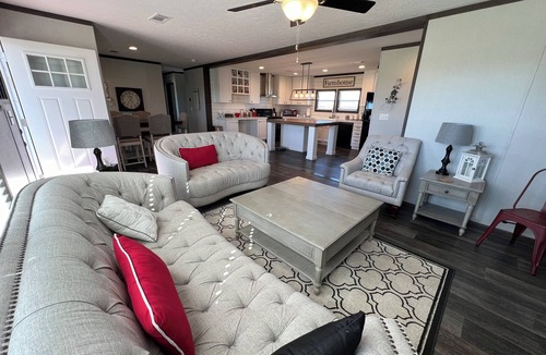 Nemo House | Feel right at home in our Farmhouse located in Godley, TX w/horse enclosure