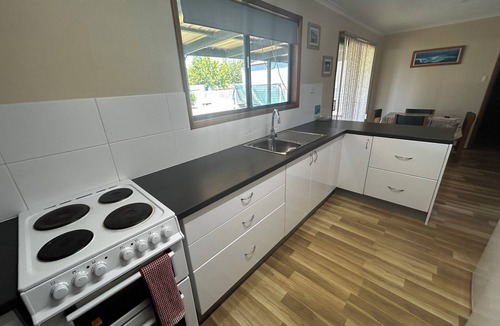 Port Hughes House | FEEL THE BREEZE