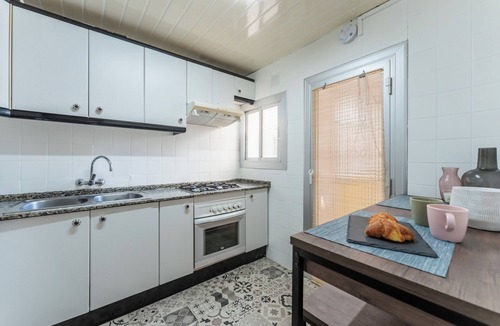 Cornella de Llobregat Apartment | Feel Welcome Barcelona 10