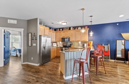 Osage Beach Condo | Feeling Nauti! Designer Lakefront 3BR/2BA at Luxe Lands End