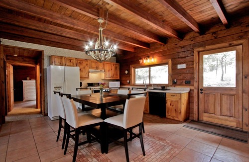 Florissant Cabin | Feels Like Home Cozy Cabin