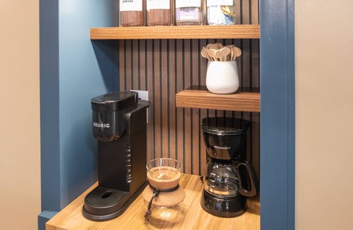 Lexington House | Feels Like Home - Fast Wi-Fi, Coffee Bar, Quiet