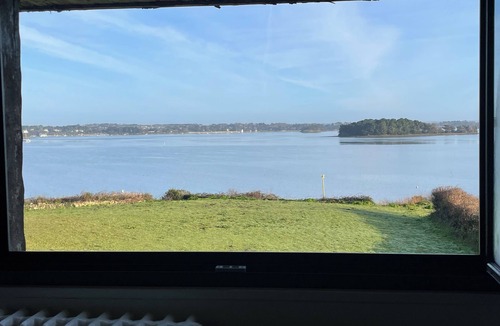 Ile-aux-Moines House | Feet in the water!