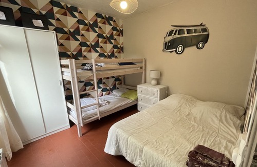 Becleguer House | Feet in the water