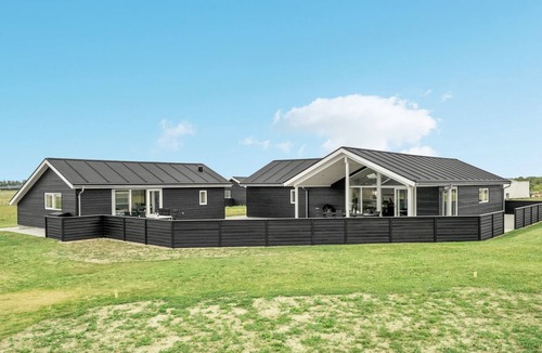 Grønhøj House | "Fegge" - 1.5km from the sea by Interhome