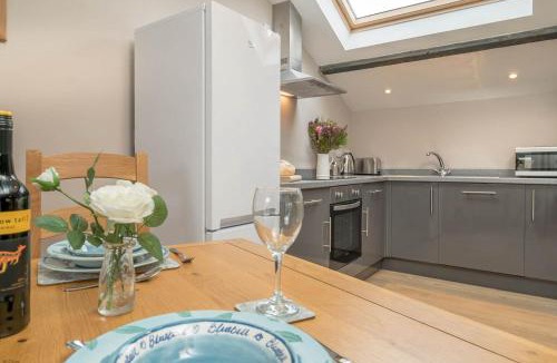 Dinas House | Felin-Pennarth