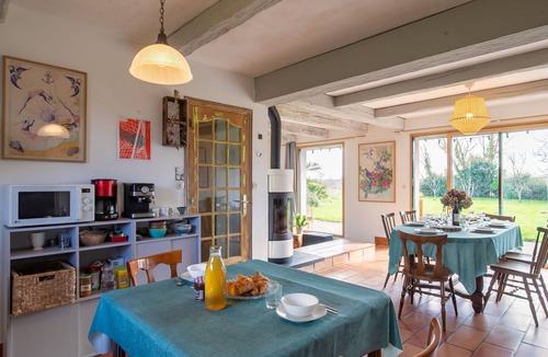 Plounevez-Lochrist House | Feliz Breizh by Interhome