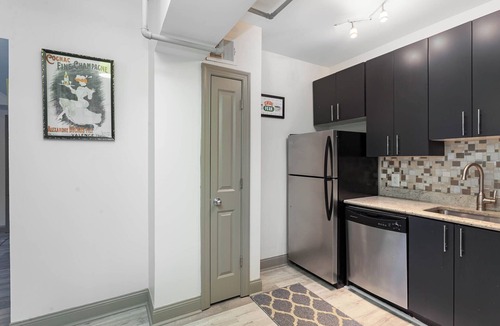 Fells Point Condo | Fells Point Hideaway - 2BR w/Free Street Parking!