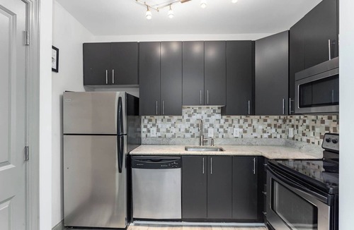 Fells Point Condo | Fells Point Hideaway - 2BR w/Free Street Parking!