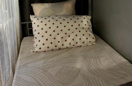 Cite Paul Eluard Hostel | Female dorm- Femme dortoir Paris 8pm-10am
